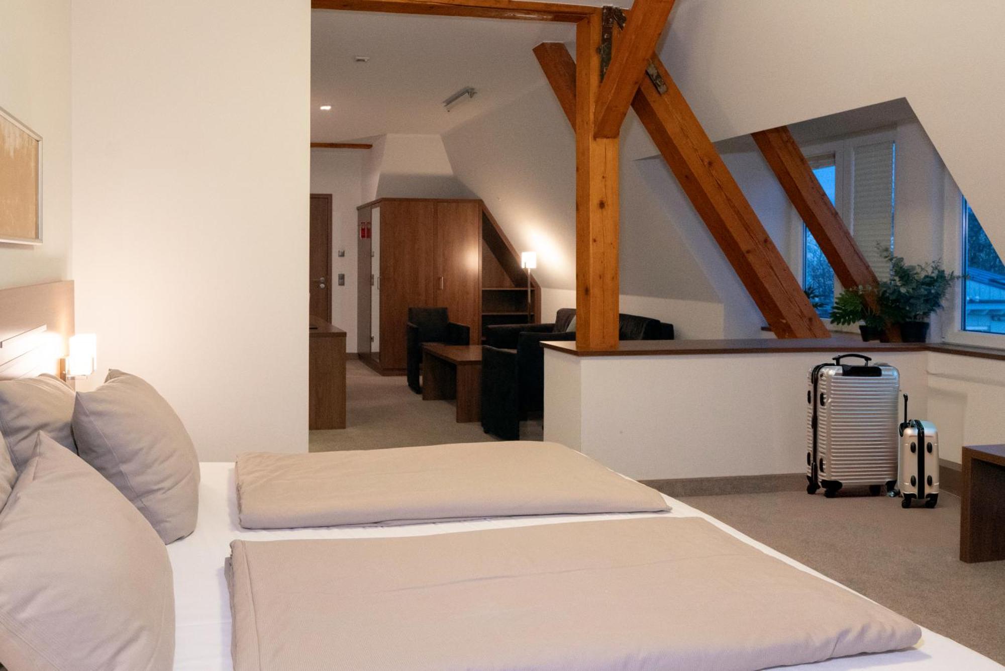 Hotel Bruehlerhoehe Erfurt Ngoại thất bức ảnh
