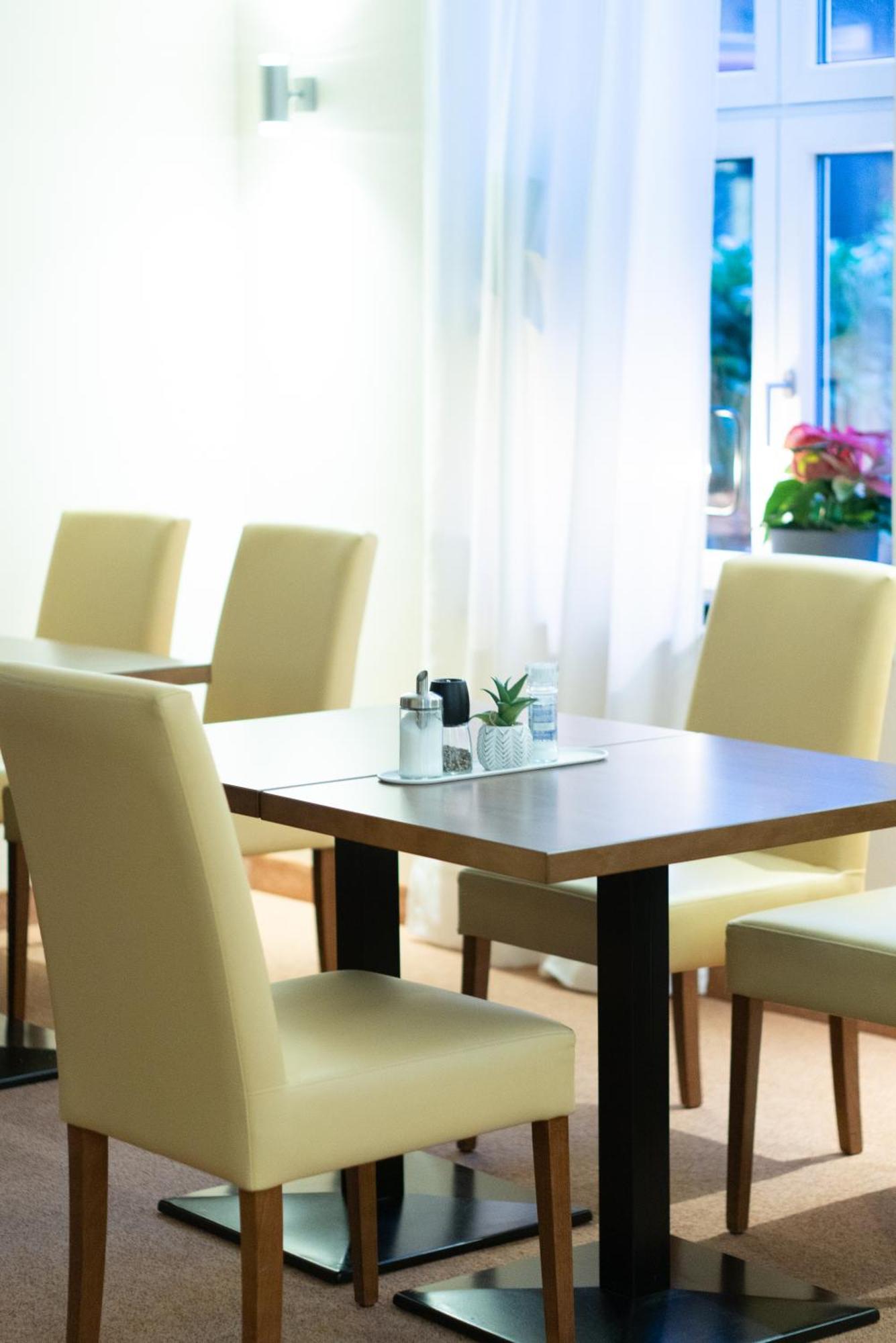 Hotel Bruehlerhoehe Erfurt Ngoại thất bức ảnh